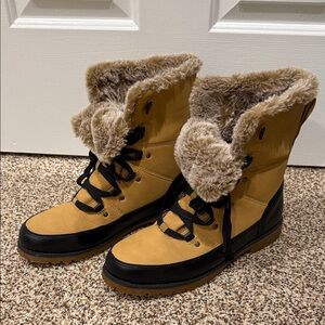 Ozark Trail Tan and Black Winter Boots